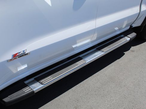Used 2019 Chevrolet Silverado 1500 LT w/ True North Edition AWD/4WD image 16