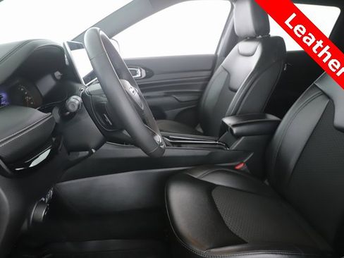 Used 2022 Jeep Compass Altitude image 16