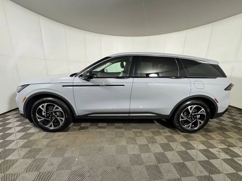 New 2026 Lincoln Nautilus Premier w/ Equipment Group 102A image 2