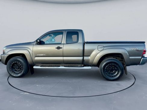 Used 2010 Toyota Tacoma 4x4 Access Cab V6 image 8