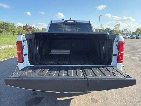 Used 2025 RAM 1500 Limited AWD/4WD image 14