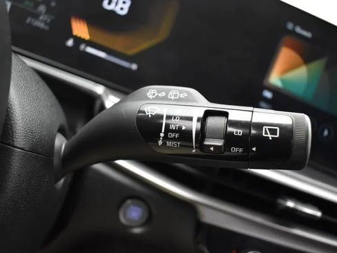 Used 2024 Kia Sorento LX image 26