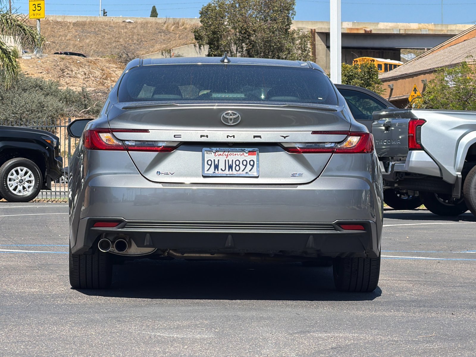 Used 2026 Toyota Camry SE FWD image 4