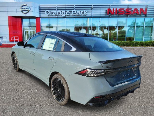 New 2027 Nissan Sentra SR w/ Floor Mat Package FWD image 3
