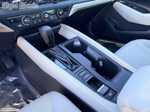 Used 2023 Honda Accord EX image 16