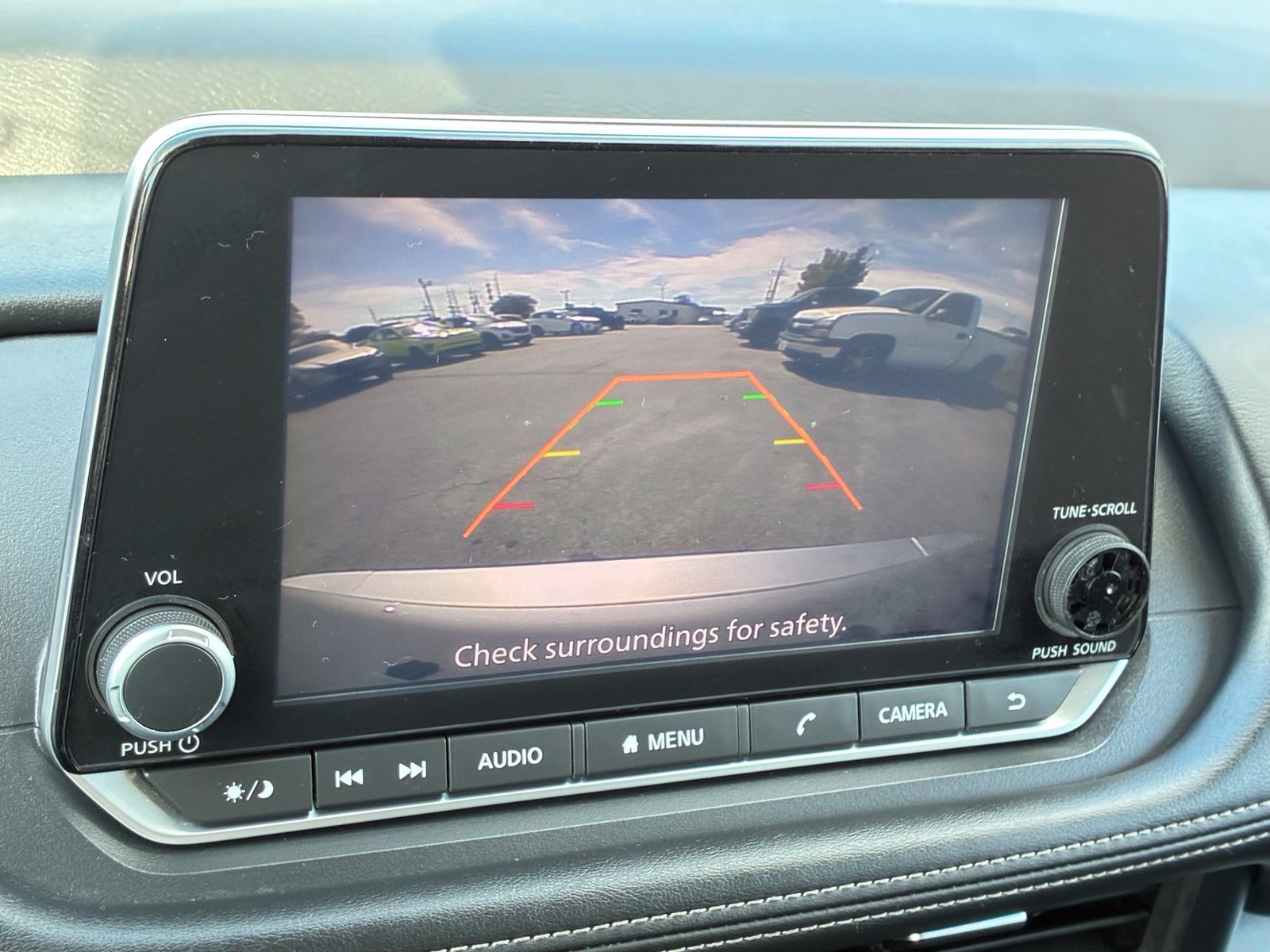 Used 2024 Nissan Rogue SV AWD/4WD image 10