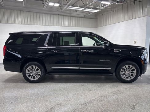 Used 2025 GMC Yukon XL Denali image 8