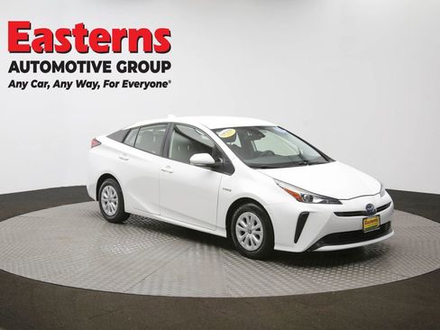 Used 2022 Toyota Prius LE image 45