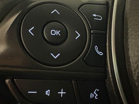 Certified 2025 Toyota Corolla SE image 14