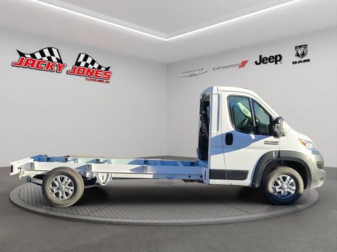 Used 2025 RAM ProMaster 3500 w/ Quick Order Package 22G SLT image 9