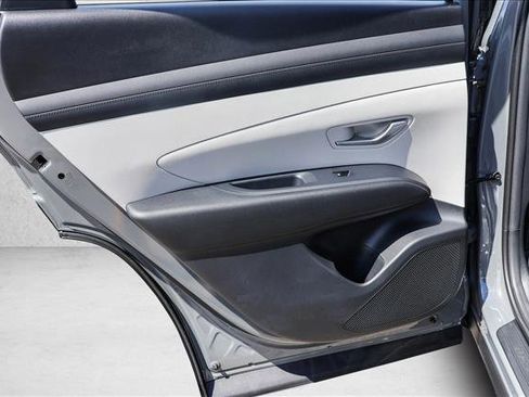 Used 2025 Hyundai Tucson SE AWD/4WD image 22