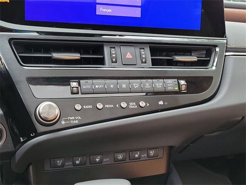 New 2025 Lexus ES 350 Ultra Luxury image 27