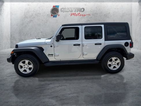 Used 2022 Jeep Wrangler Unlimited Sport AWD/4WD image 2