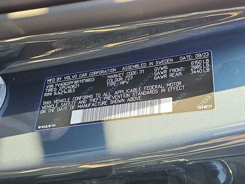 Certified 2024 Volvo XC90 B6 Ultimate image 27