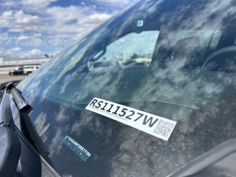 Used 2024 Jeep Wagoneer L 4WD image 16