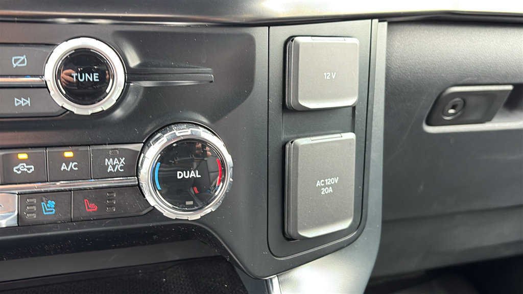 Used 2024 Ford F150 Raptor AWD/4WD image 33