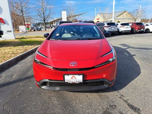 New 2026 Toyota Prius LE image 3