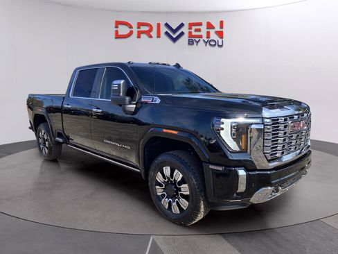 New 2026 GMC Sierra 2500 Denali AWD/4WD image 9