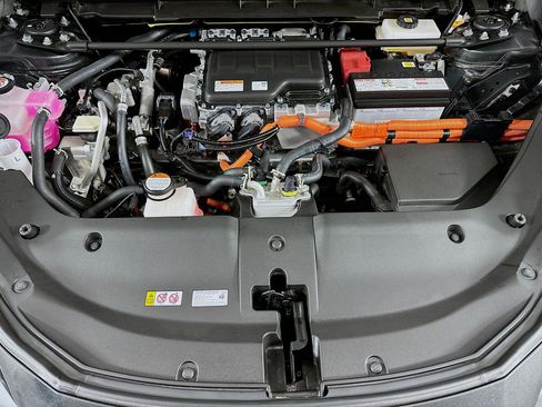 Used 2024 Lexus RZ 450e Premium w/ Accessory Package (Z1) image 34