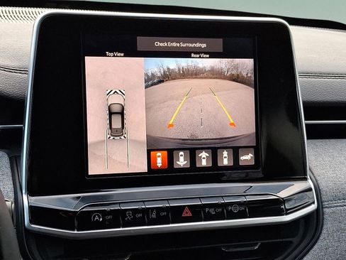 Certified 2022 Jeep Compass Latitude w/ Convenience Group image 17