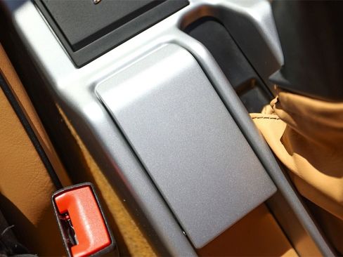 Used 2004 Ferrari 360 Spider image 38