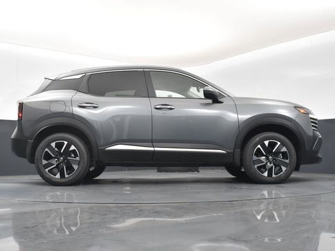 New 2025 Nissan Kicks SV w/ SV Premium Package image 42