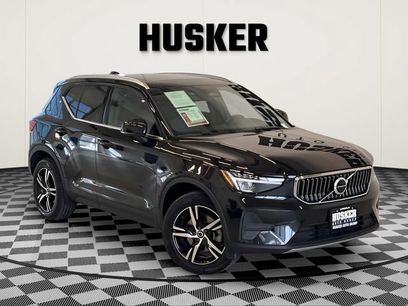 Used 2025 Volvo XC40 B5 Core