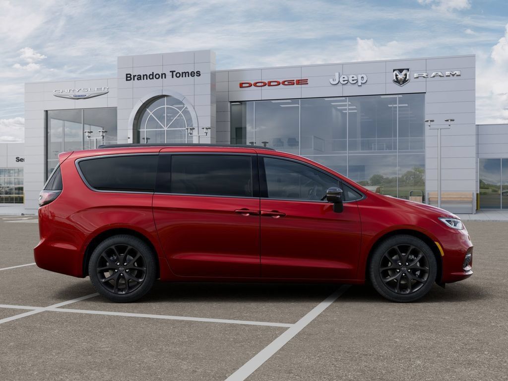 New 2026 Chrysler Pacifica Select w/ S Appearance Package FWD image 21