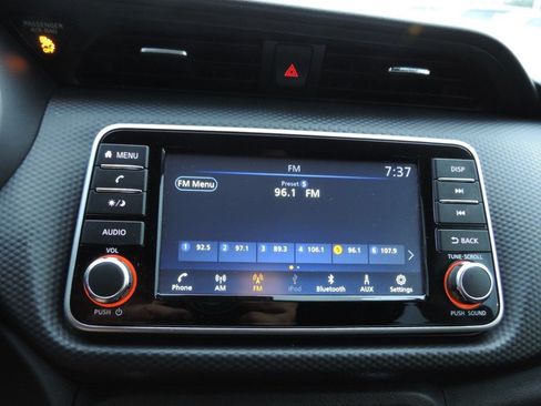 Certified 2025 Nissan Kicks Play S FWD image 21