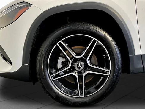 Used 2026 Mercedes-Benz GLA 250 4MATIC image 11