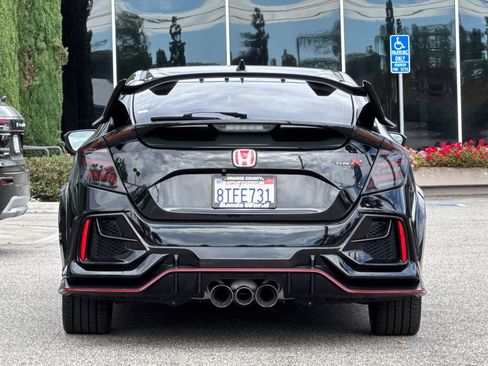 Certified 2018 Honda Civic Type R image 5