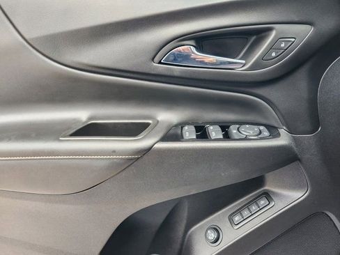 Used 2024 Chevrolet Equinox Premier image 24