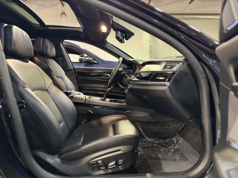 Used 2013 BMW ALPINA B7 image 58
