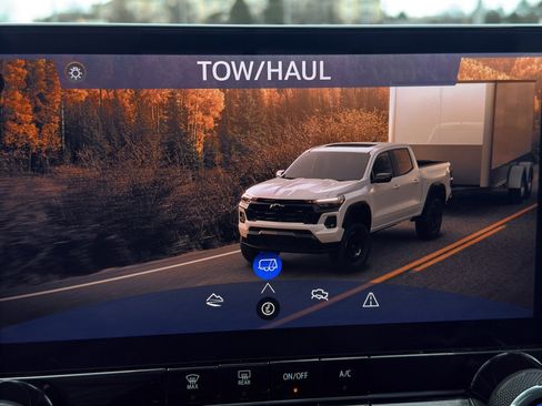 Certified 2023 Chevrolet Colorado Trail Boss w/ LPO, Dark Essentials Package image 44