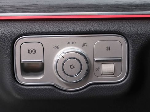 Certified 2026 Mercedes-Benz GLE 350 4MATIC image 30