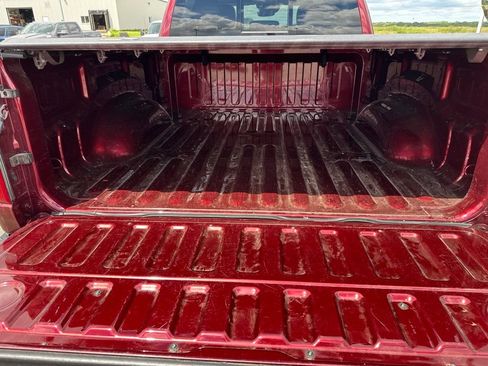 Used 2022 RAM 1500 Laramie AWD/4WD image 7