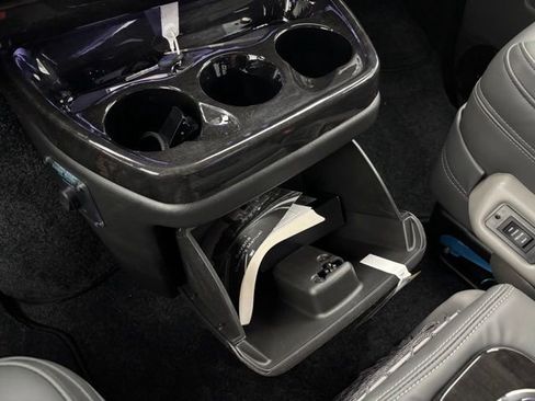 New 2026 GMC Savana 2500 Extended RWD image 38