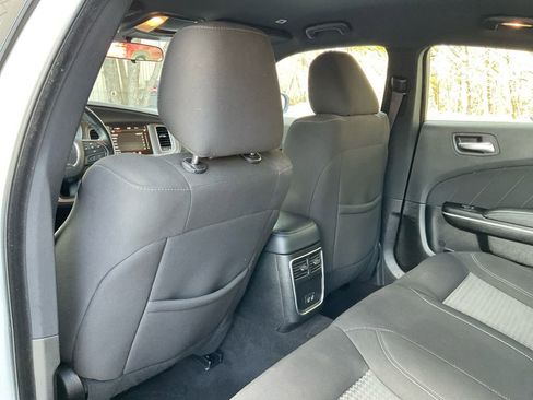 Used 2023 Dodge Charger SXT image 28