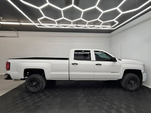 Used 2015 Chevrolet Silverado 2500 W/T w/ WT Fleet Convenience Package image 9