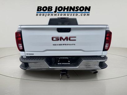 Used 2024 GMC Sierra 3500 Pro w/ Convenience Package