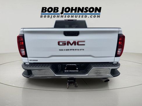 Used 2024 GMC Sierra 3500 Pro AWD/4WD image 4
