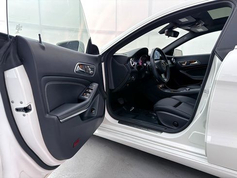 Used 2017 Mercedes-Benz CLA 250 image 16