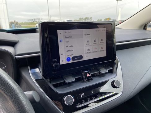 Used 2024 Toyota Corolla LE image 37