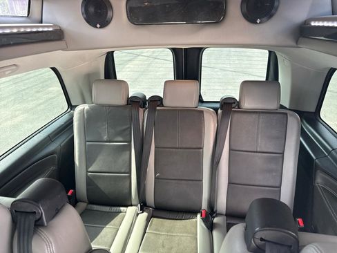 Used 2016 Mercedes-Benz Metris Passenger image 28