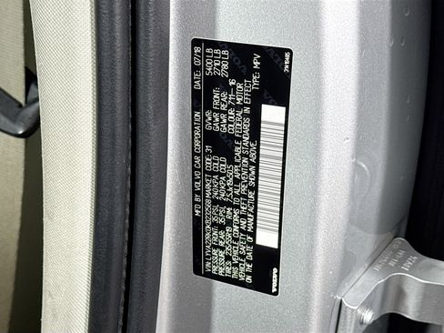 Used 2019 Volvo XC60 T6 Momentum w/ Protection Package image 29