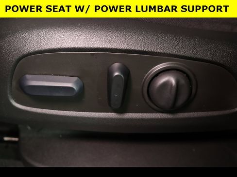 Used 2023 Chevrolet Equinox LT image 7