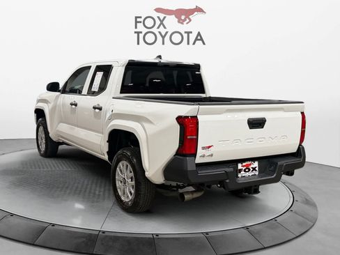 Used 2026 Toyota Tacoma SR AWD/4WD image 4
