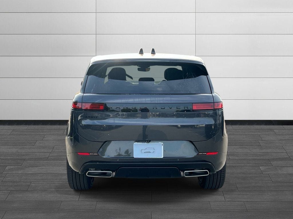 New 2026 Land Rover Range Rover Sport Dynamic SE AWD/4WD image 4