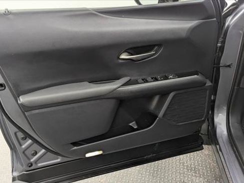 Used 2020 Lexus UX 200 w/ Accessory Package FWD image 13