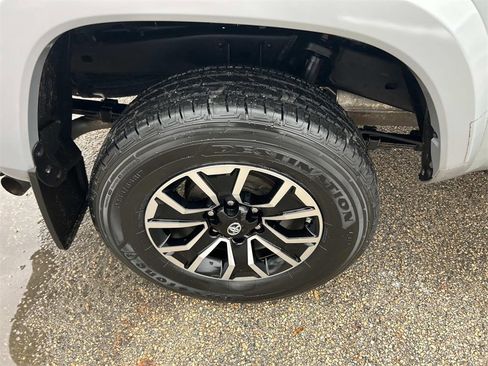 Certified 2021 Toyota Tacoma TRD Sport image 10